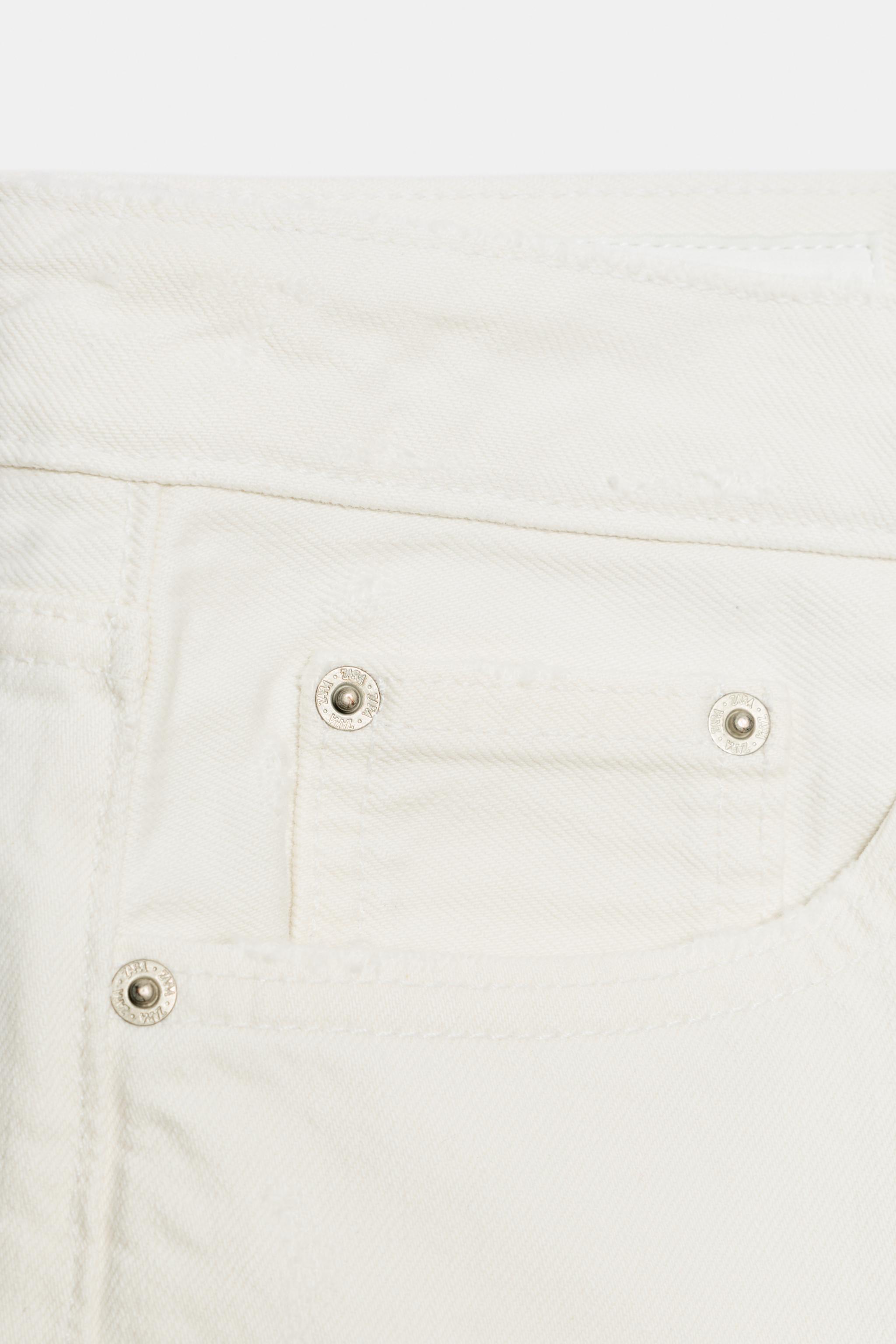 SHORT REGULAR EN JEAN TRF TAILLE MI-HAUTE